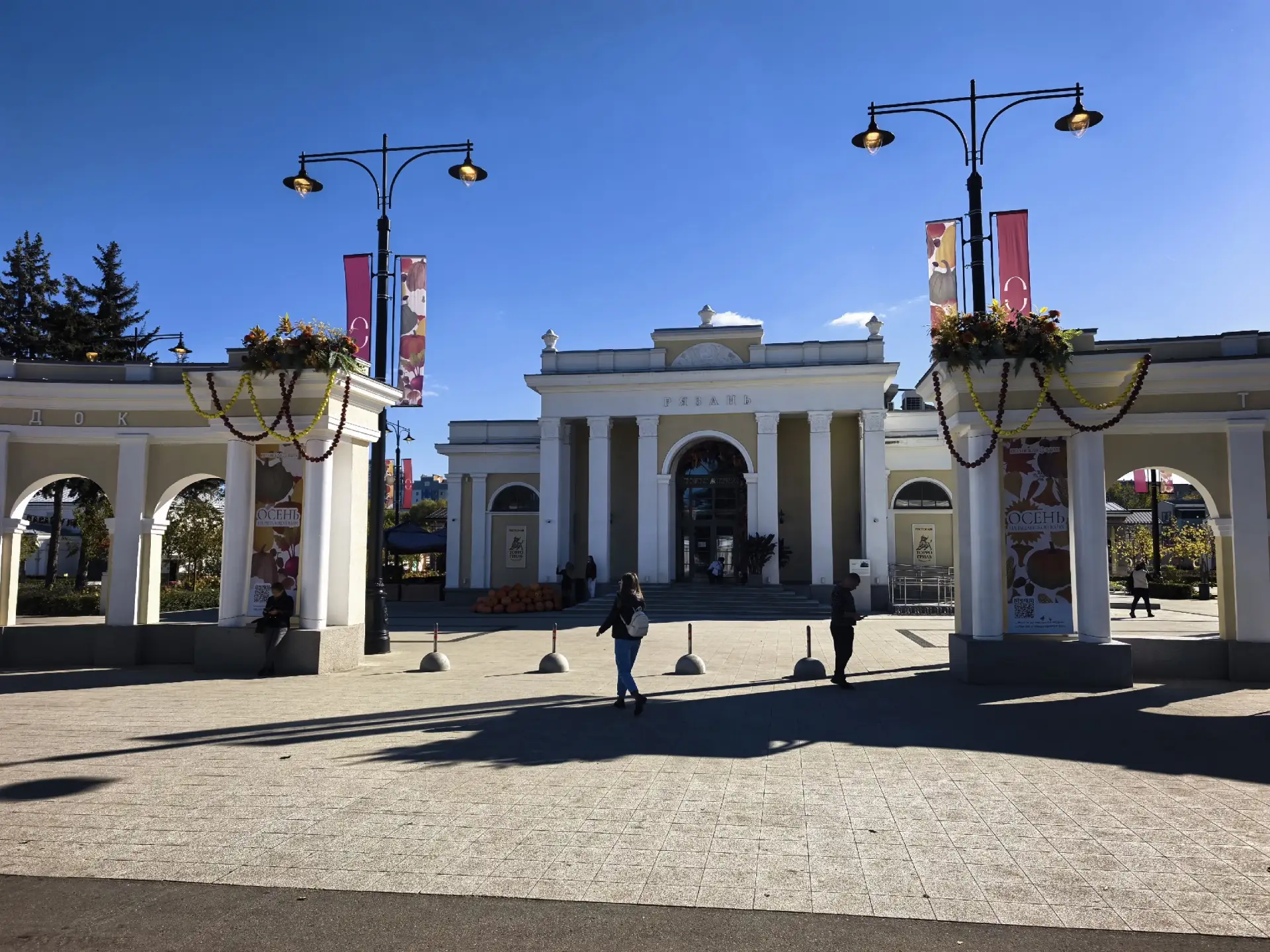 Погулять по ВДНХ можно не только в Москве, но и в Рязани