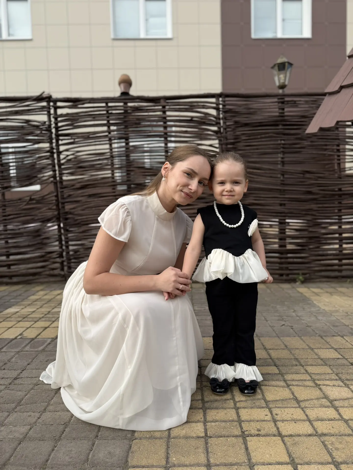 Девочки, делюсь нашими с Софой образами, честно мне очень понравились они сегодня: • мое молочное пл