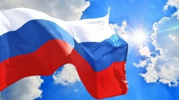 🇷🇺Приглашаем к участию в краевом конкурсе авторских стихотворений «Триколор страны родной»!

Славя