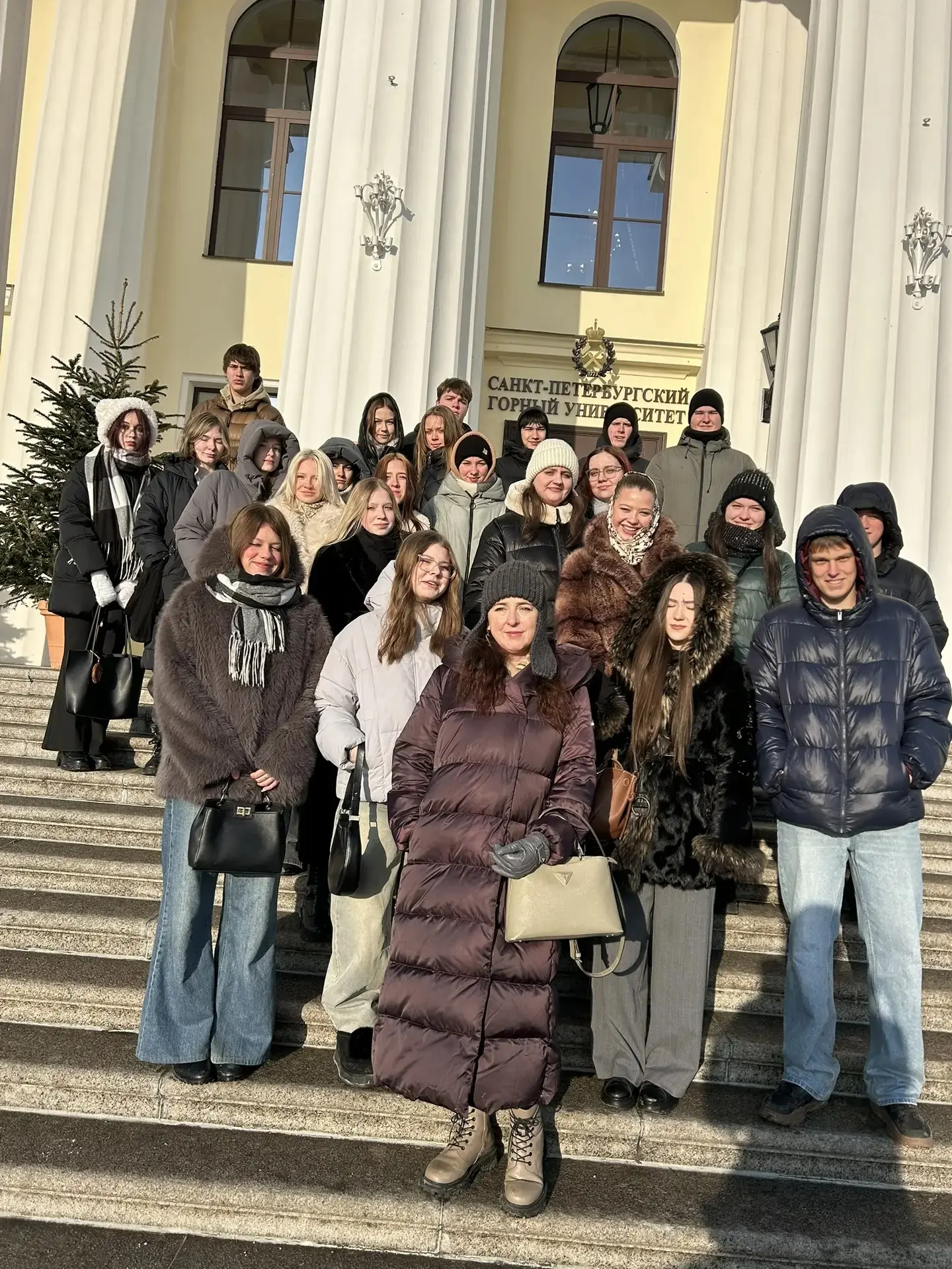 Учащиеся 11-2 класса посетили первое высшее техническое учебное заведение России — Санкт-Петербургск