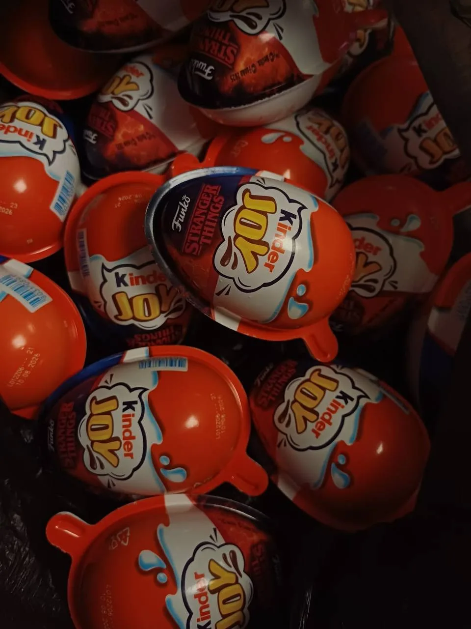 Kinder JOY 'Stranger Things'