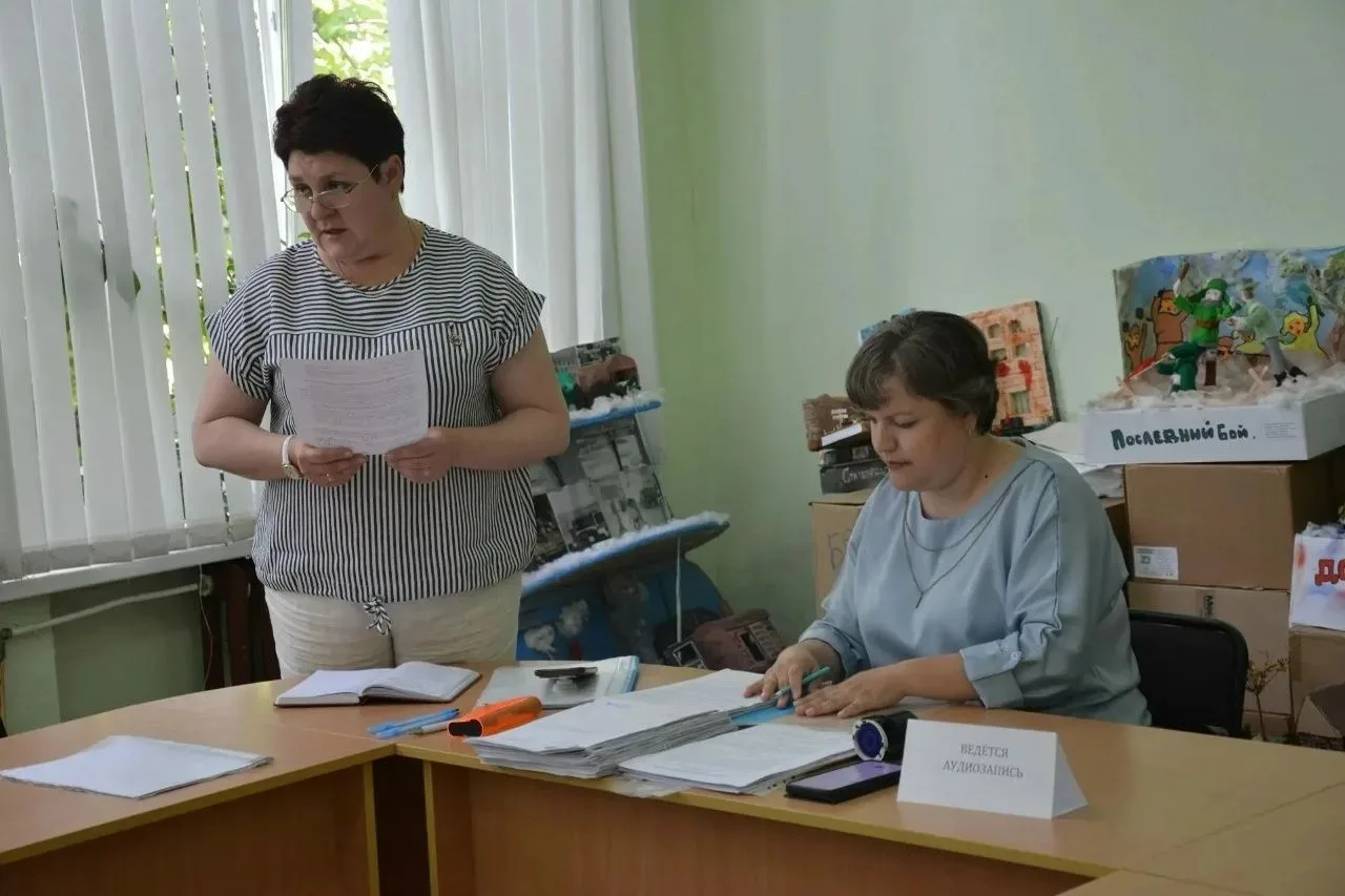 Балалар  иминлеген кайгыртып

              Район мәгариф бүлегенең утырышлар залында балигъ булмага