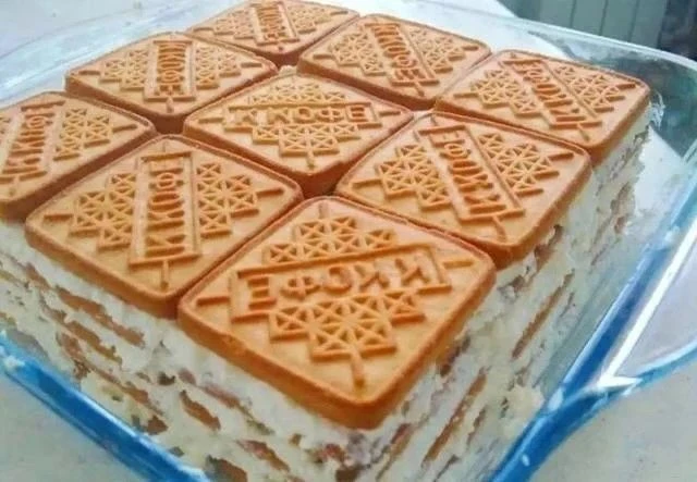Такой торт — палочка-выручалочка! Готовится за 10 минут, без духовки, а вкус — как из д...