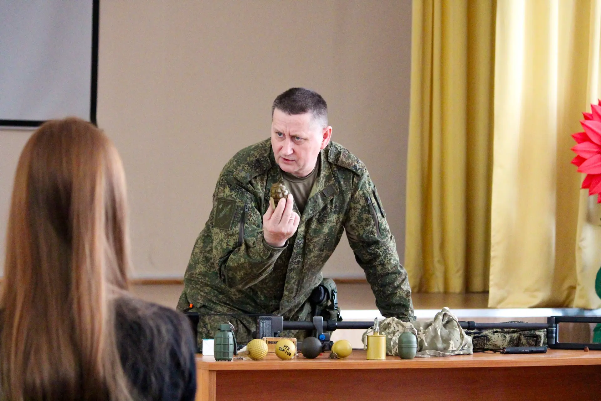 ВСТРЕЧА С УЧАСТНИКАМИ СВО 🙌🏼  В преддверии Дня Победы нашу школу посетили участники специальной воен