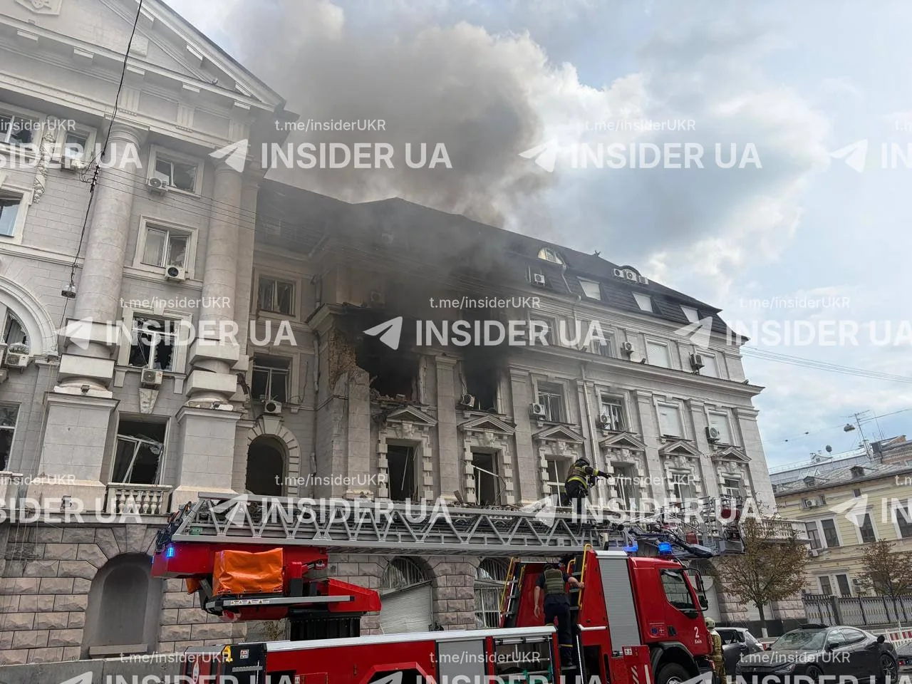⚡️ У СБУ подгорело и сейчас горит в самом центре Киева