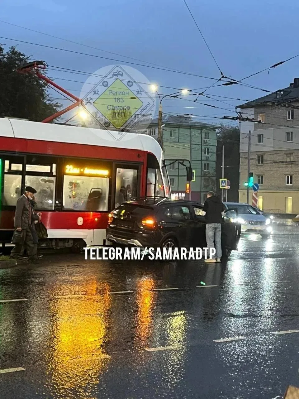 Вольска/22 Партсъезда. ДТП с участием трамвая
