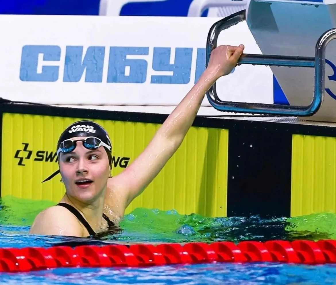 Вспоминаем Чемпионат России по плаванию 💙

Милана Степанова и её прекрасная улыбка, за которой — ск
