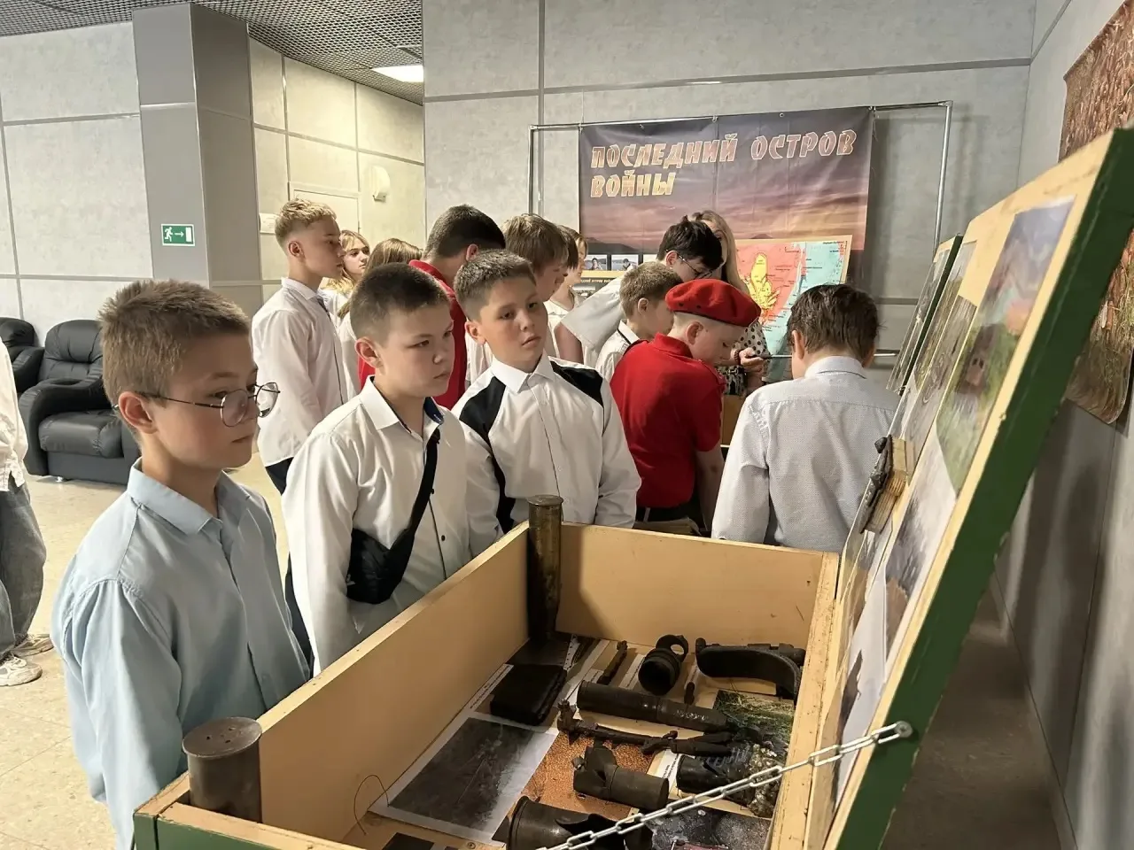 Сегодня ученики 6А (кл.руководитель Толоконникова Е.Г.) и 6В (кл.руководитель Одинцова Н.А.) посетил