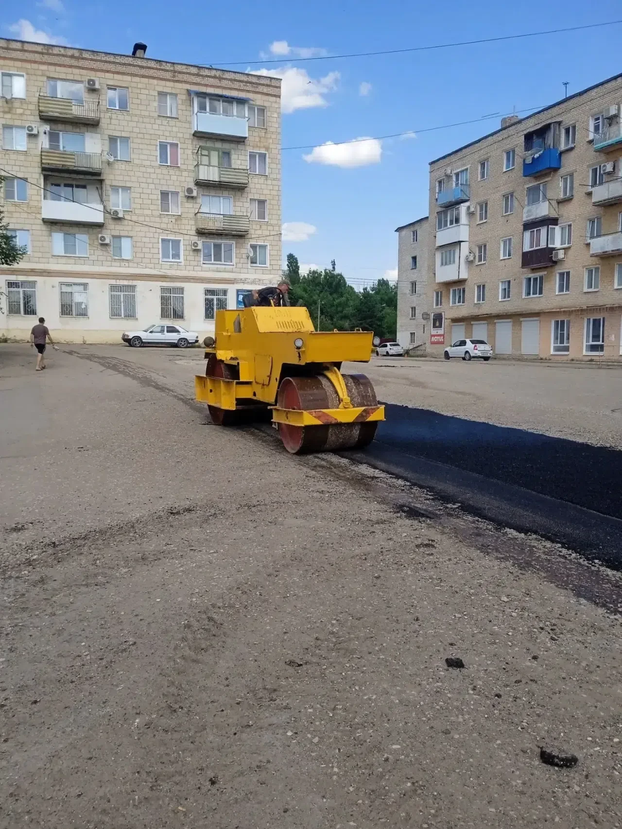 МКУ «Благоустройство г. Жирновска» продолжает работу по восстановлению дорожного покрыт...