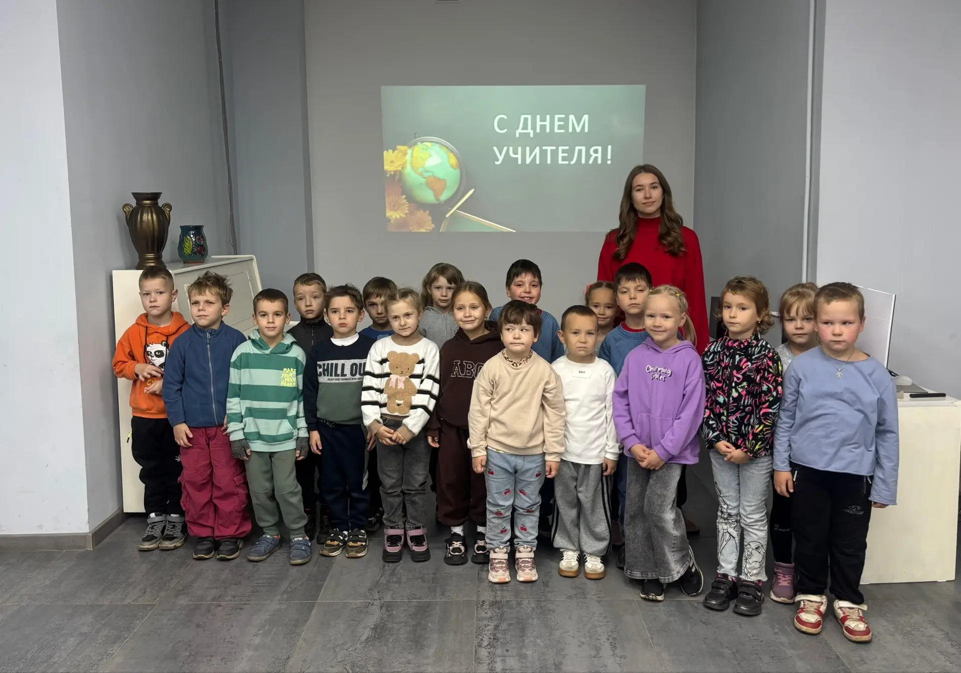 Сегодня Центральную городскую библиотеку посетили ребята из дошкольного отделения МОУ С...
