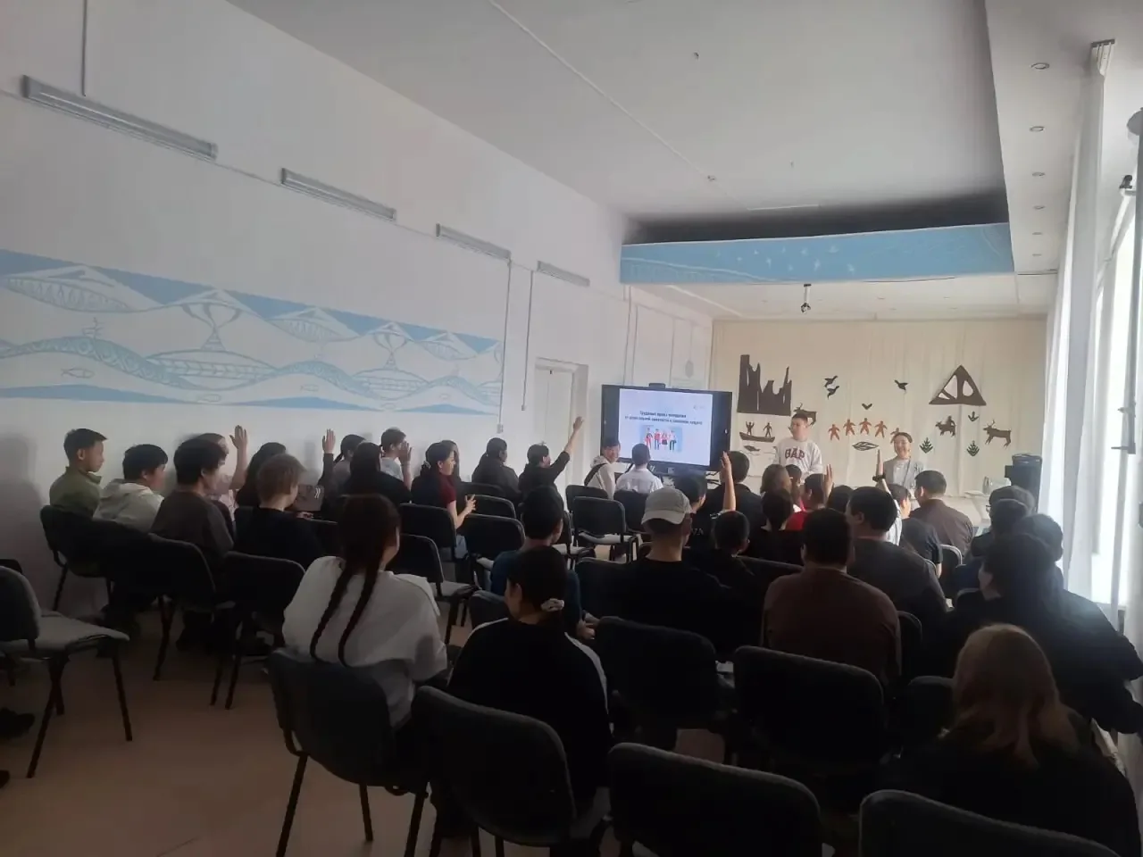 16 мая в ЖСОШ состоялся познавательный классный час с участием специалиста с "Центра занятости насел