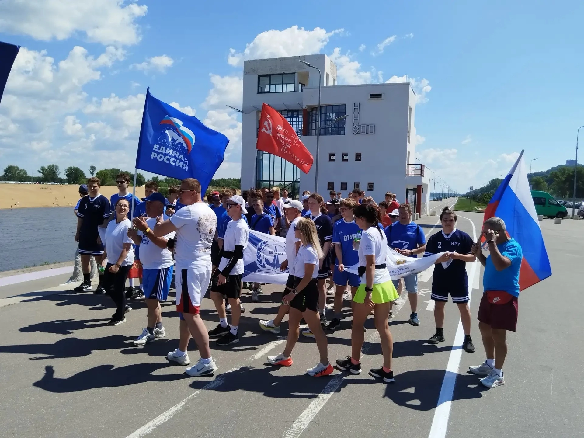🇷🇺Единство и спорт

Студенты ВГУВТ и курсанты НРУ им. И.П. Кулибина приняли участие в патриотическ
