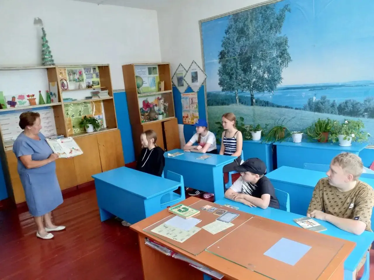 В Орловской библиотеке прошёл информационно- профилактический час "Твоё безопасное лето...