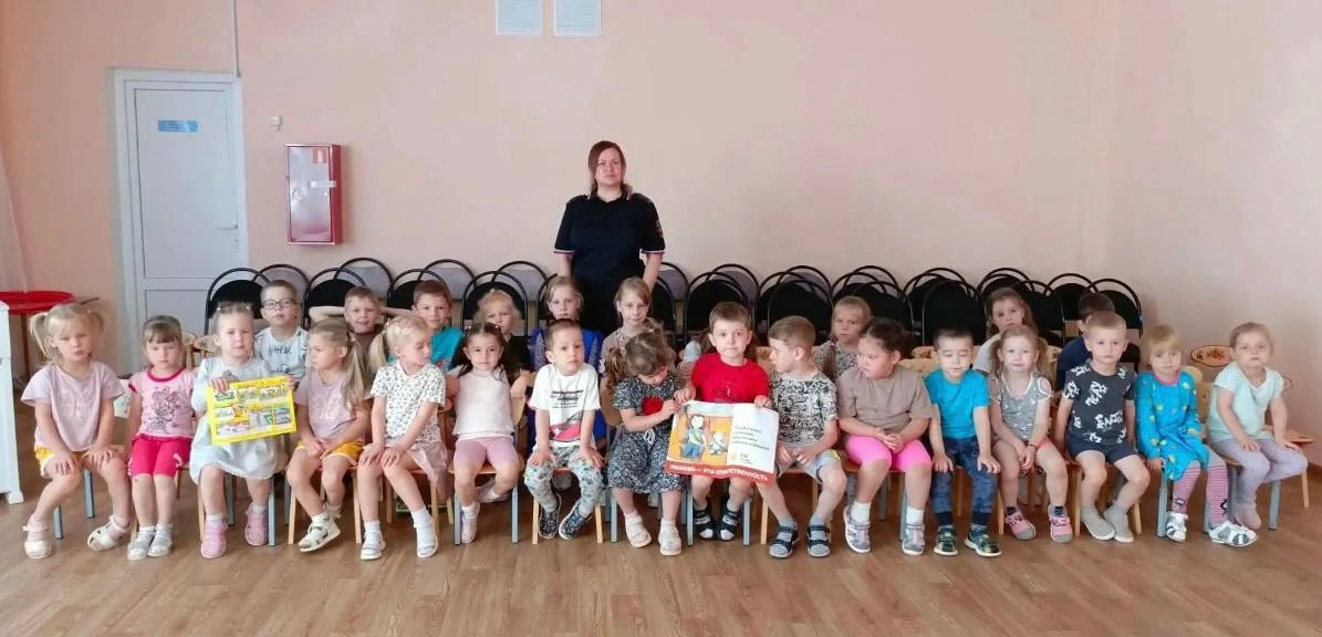 Дошкольникам напомнили о безопасности в машине