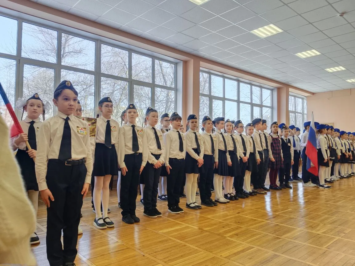🇷🇺 В нашем Лицее прошёл смотр строя и песни, посвящённый Дню защитника Отечества! 18 февраля в мероп
