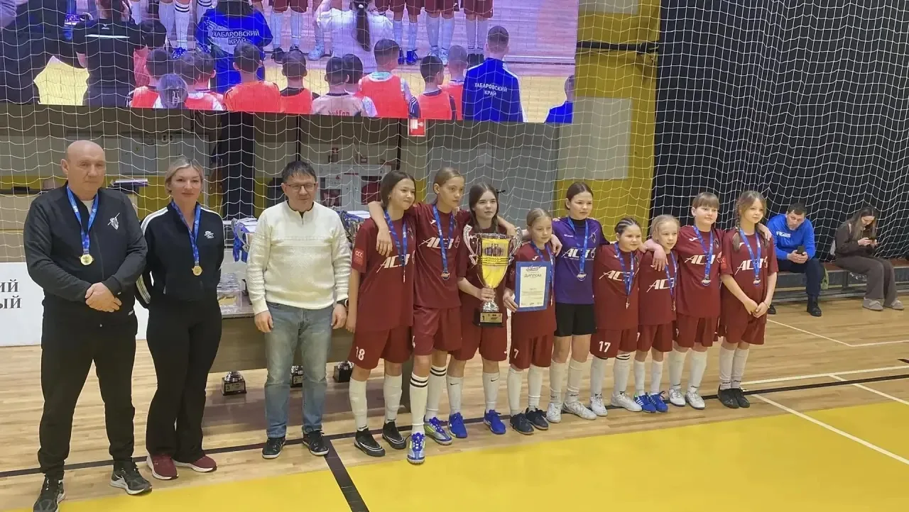Девчонки везут домой золото 🥇🏆 Дальнего Востока. С 10-13 февраля в г. Южно-Сахалинск прошел межрегио