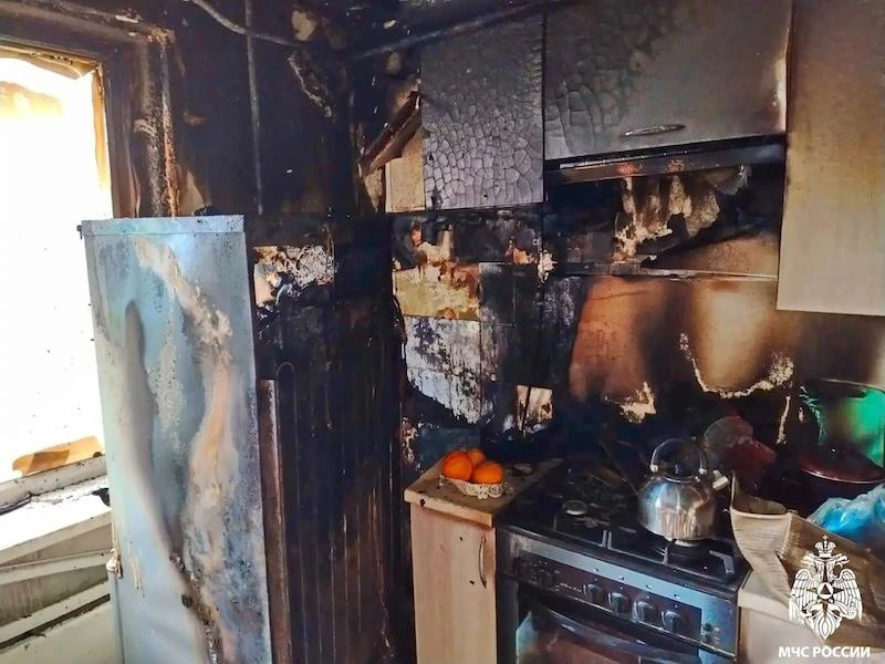 В Смоленской области квартира загорелась из-за неисправного холодильника