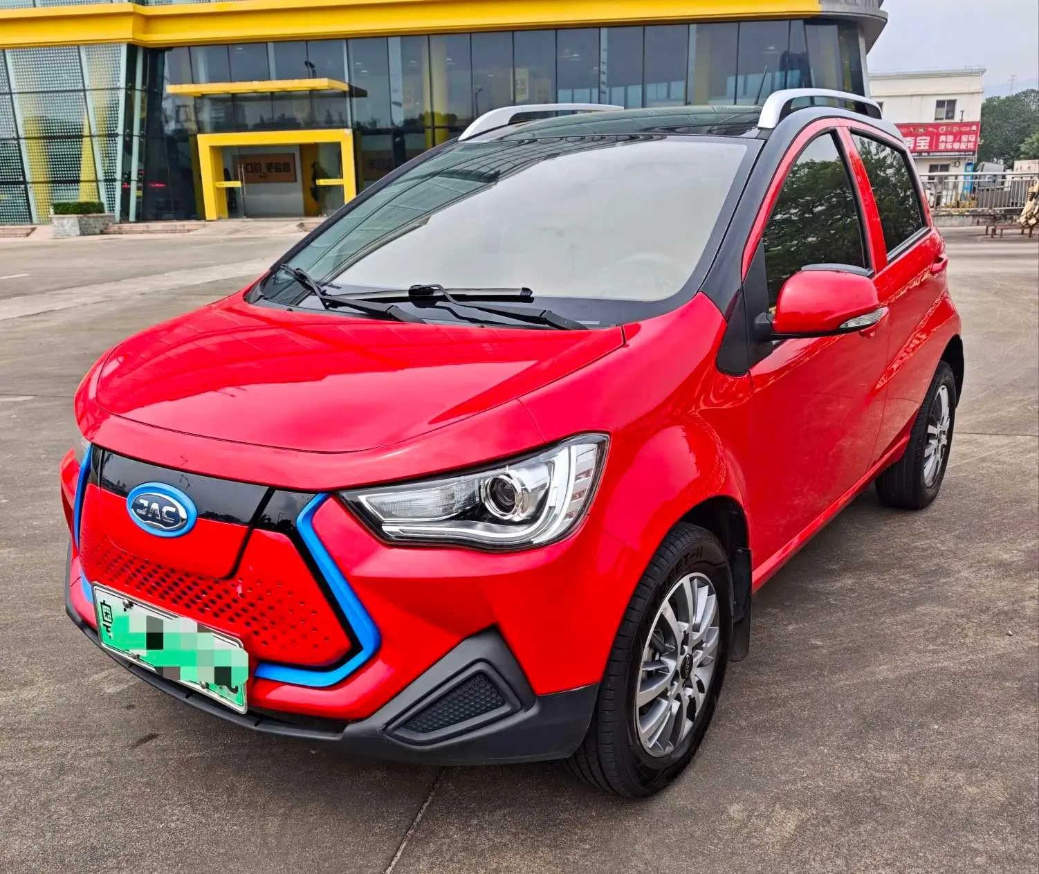 На подборе сегодня у нас электричка от концерна JAC