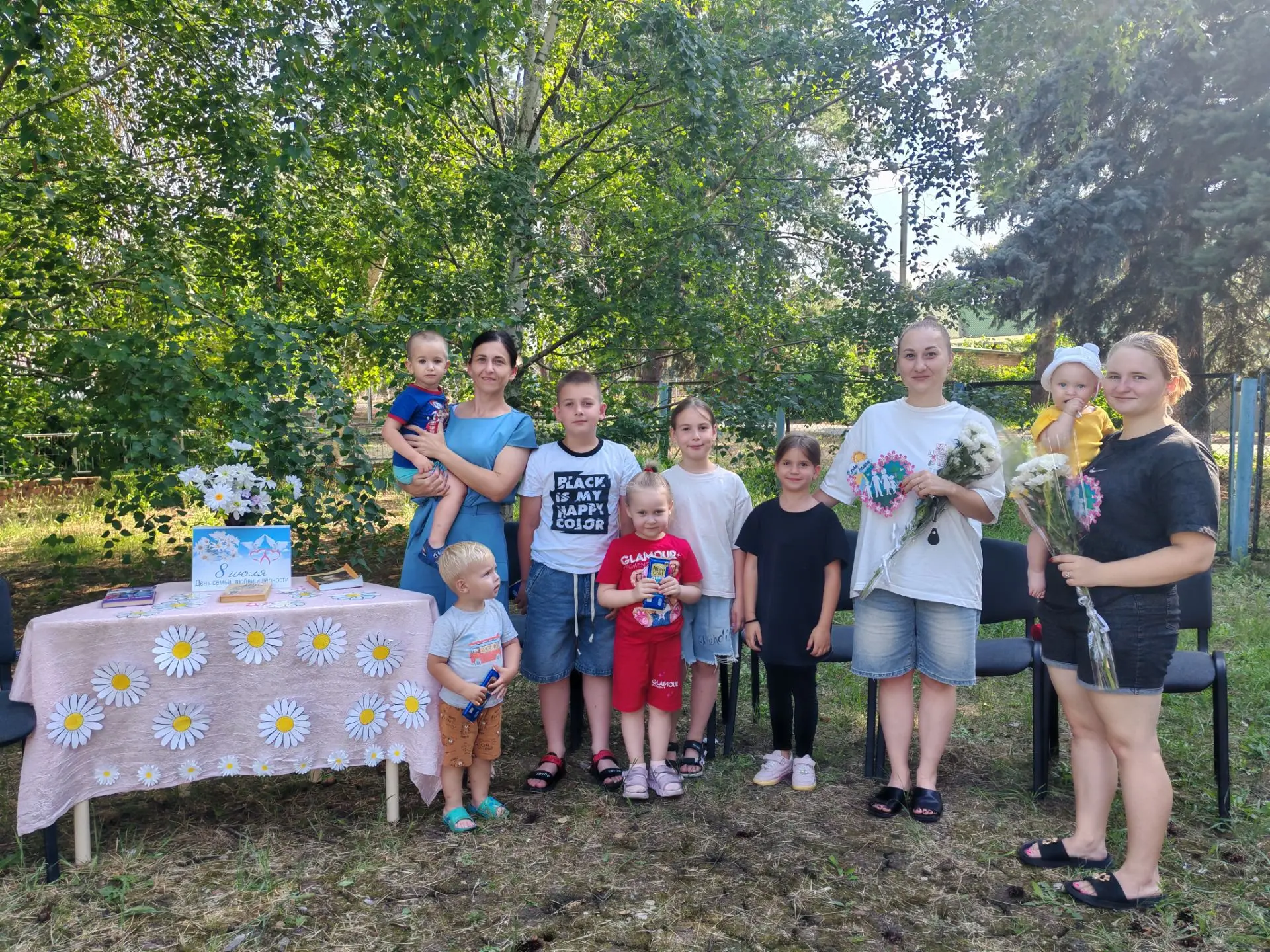 🌸 В России 8 июля отмечают День семьи, любви и верности, а также День памяти святых чу...