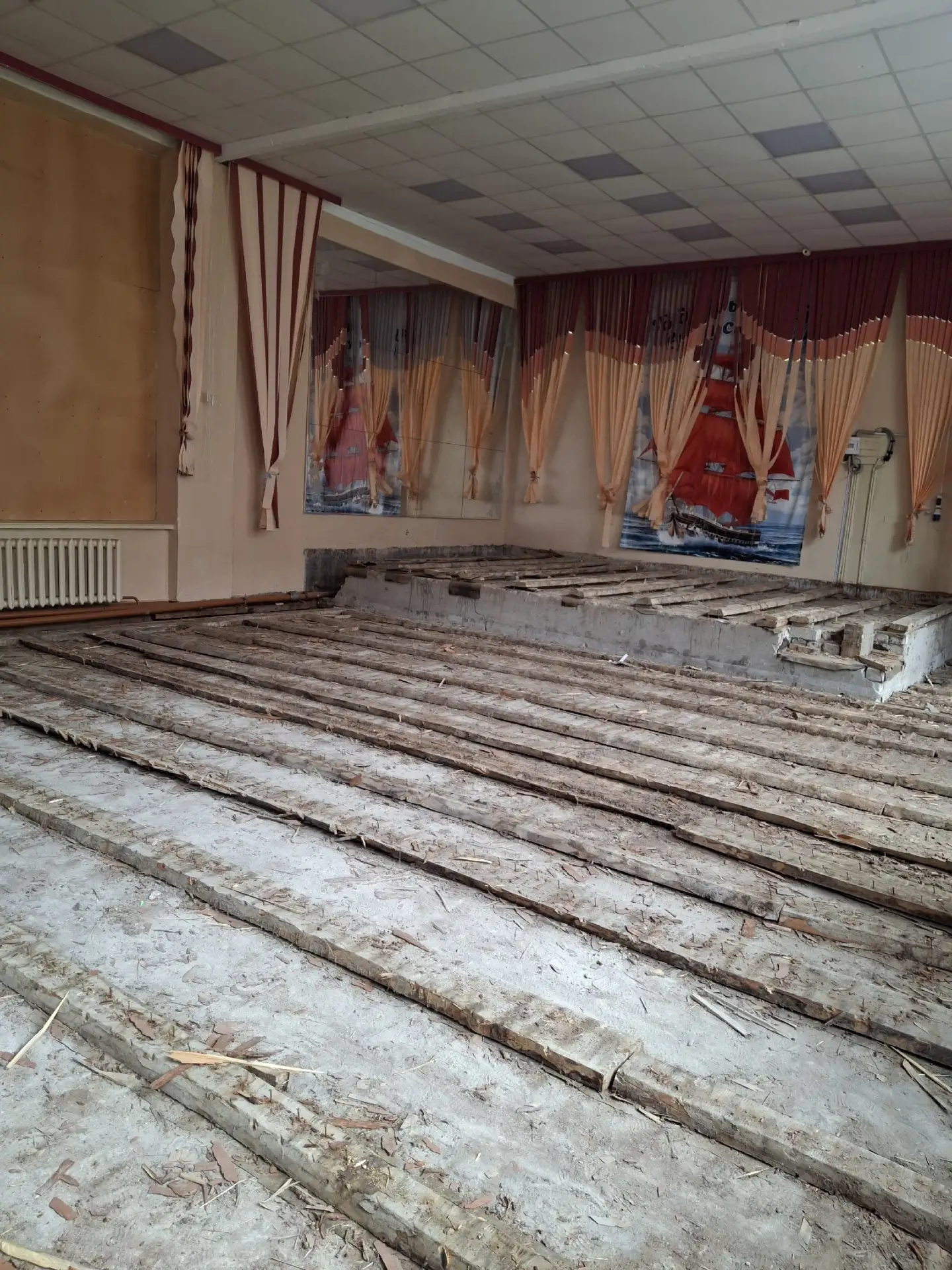 В поселке Луковецкий приступили к капитальному ремонту школы