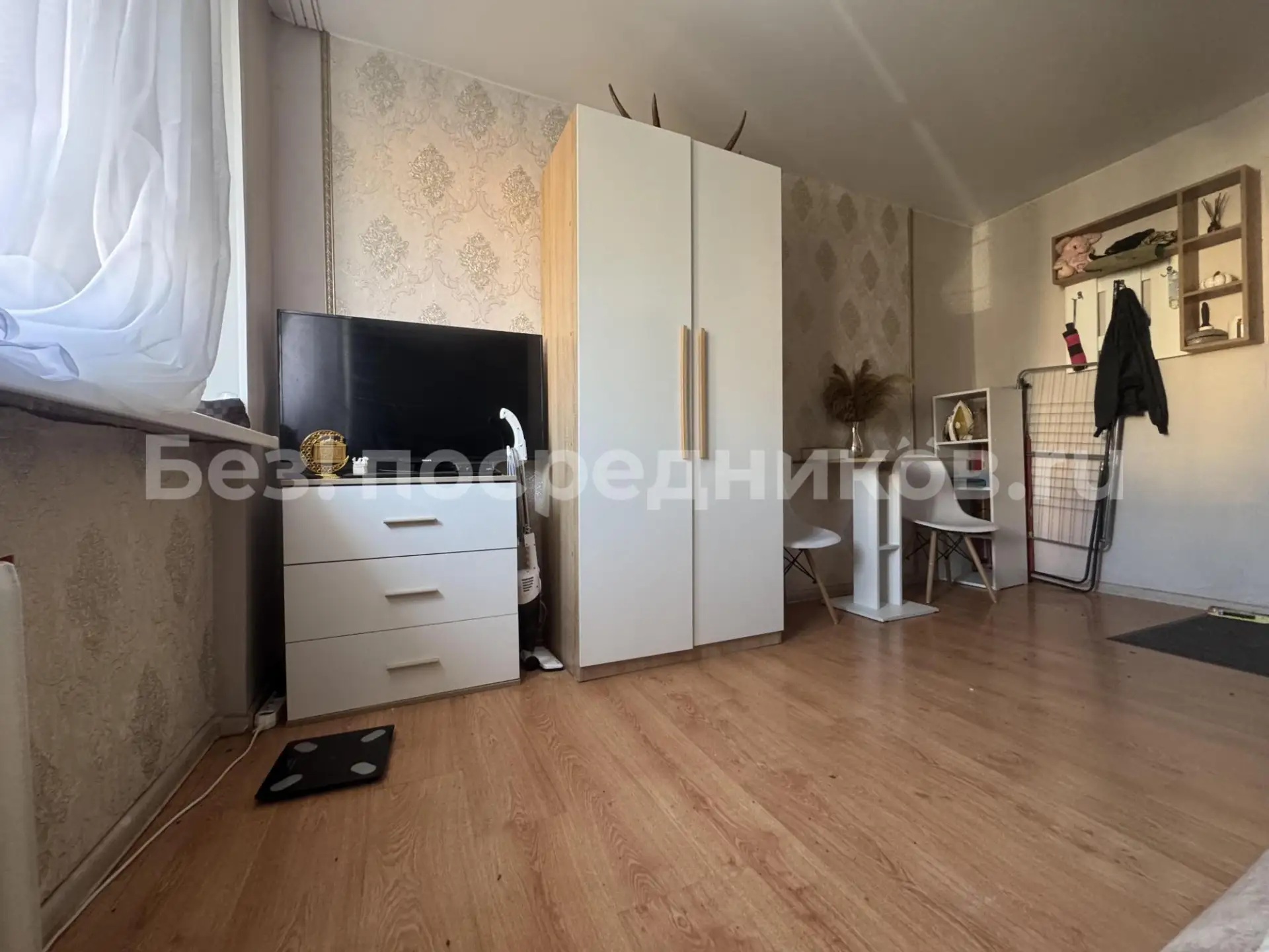 Сдам без посредников: 1-комнатная квартира, 96м²