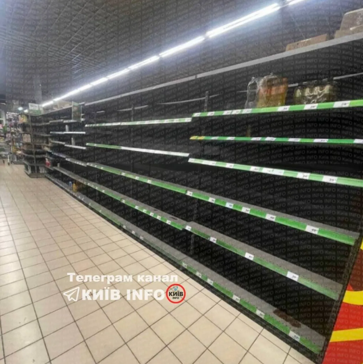 28 августа УкроСМИ: Торговая логистика вокруг Киева уже больше месяца находится под мас...