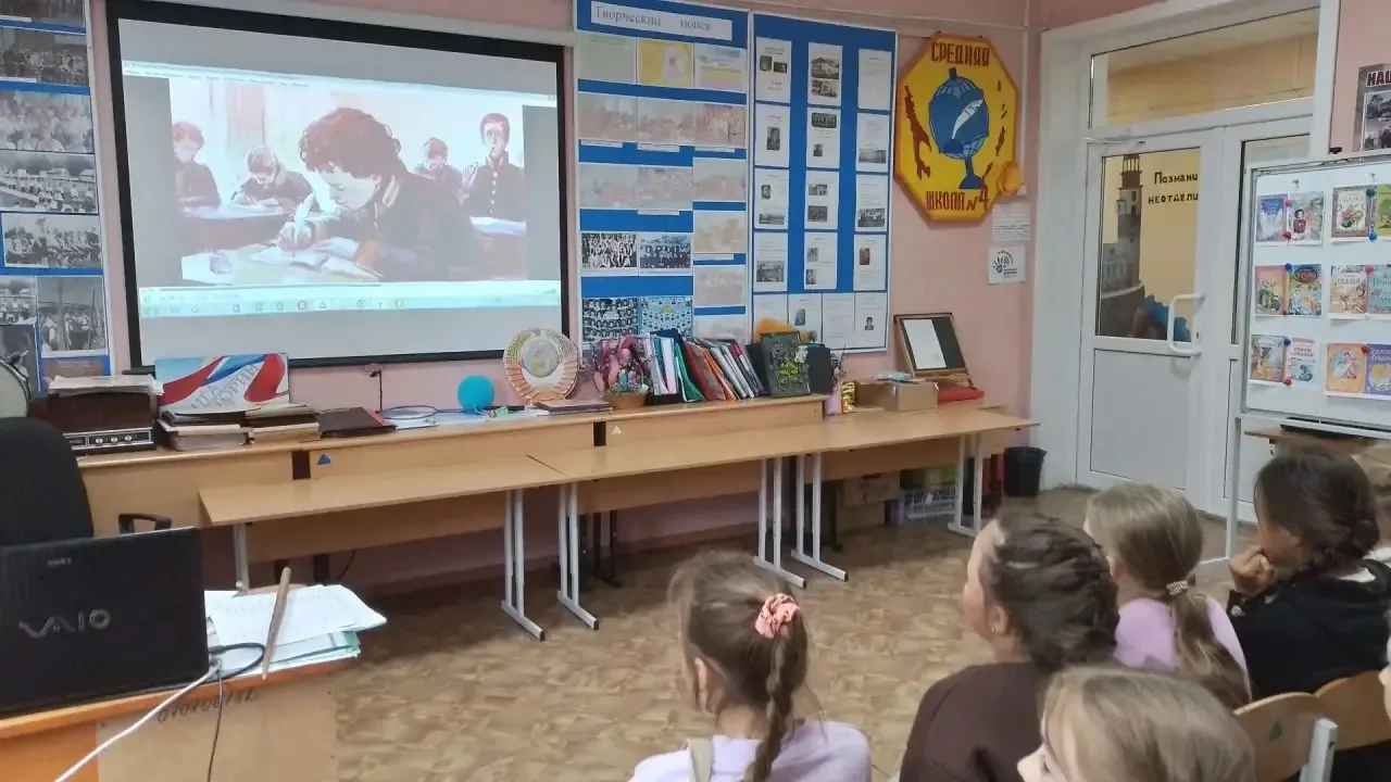 Живая связь поколений с творчеством Пушкина была ярко продемонстрирована 8 и 9 июня в школьном музее