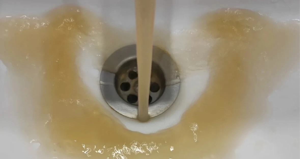🚰 Уфада яшәүчеләр суга зарлана