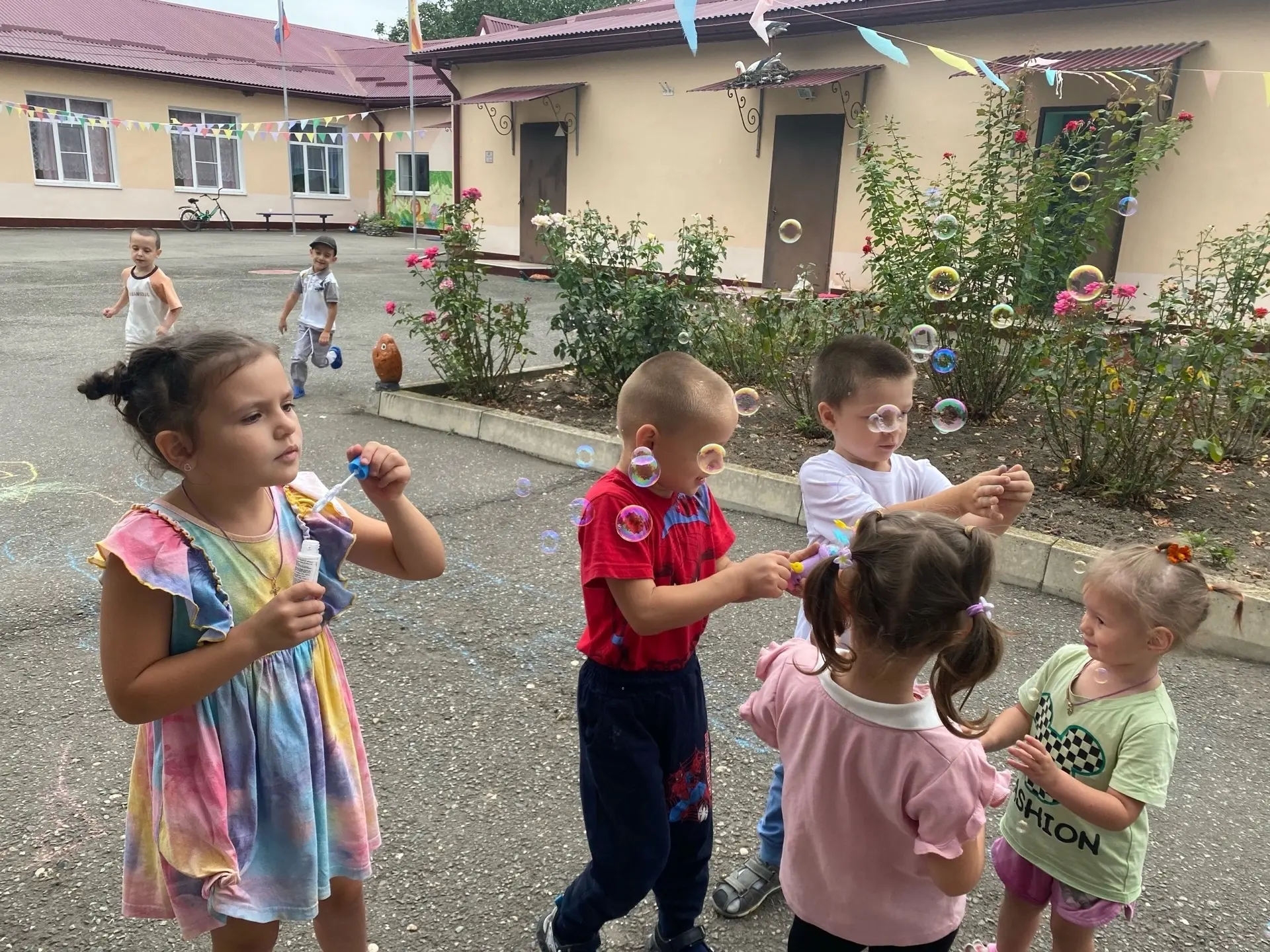 «День мыльных пузырей»: море радости и волшебства!