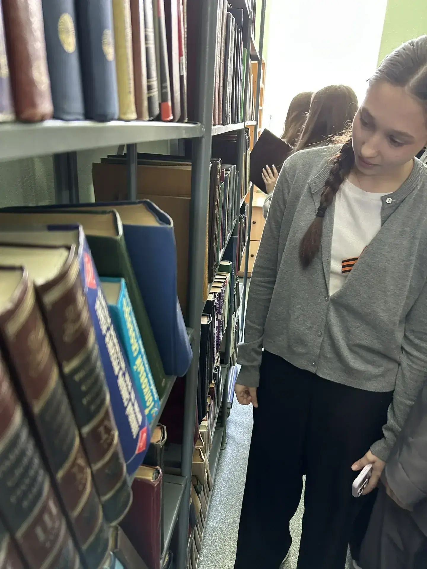 Ваши помощники – словари  «Лишь та речь может называться культурной, у которой богатый словарь и мно