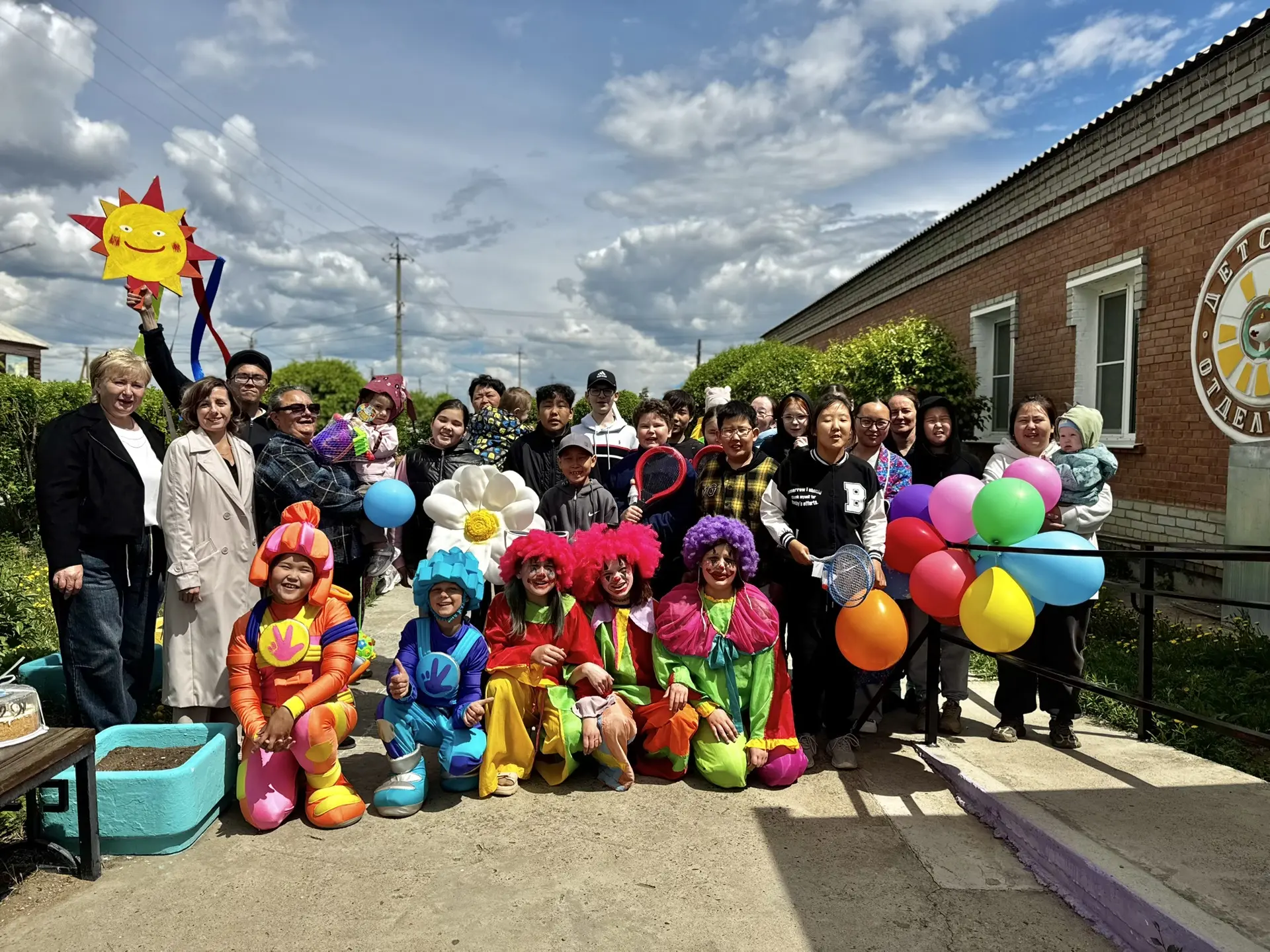🎈 Праздник детства пришёл даже в больничные палаты