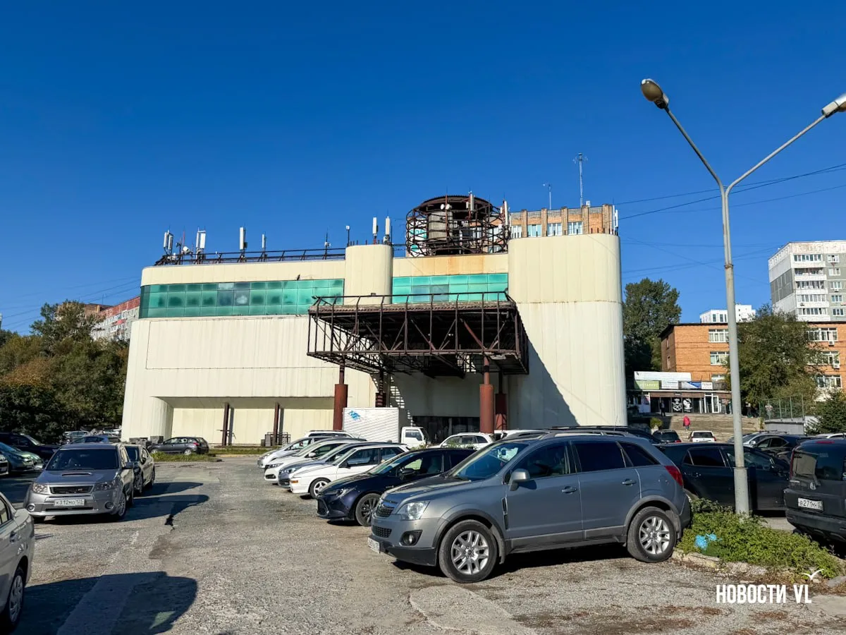 Вчера на пожаре в здании Роял Парка погибли два человека.