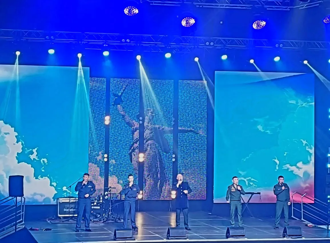 Дорогие друзья!  Сегодня в физкультурно-спортивном комплексе состоялся праздничный концерт, посвящён