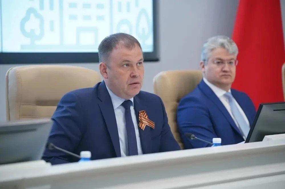 Губернатор Кузбасса провел расширенную коллегию по строительству и ЖКХ, посвященную 70-...