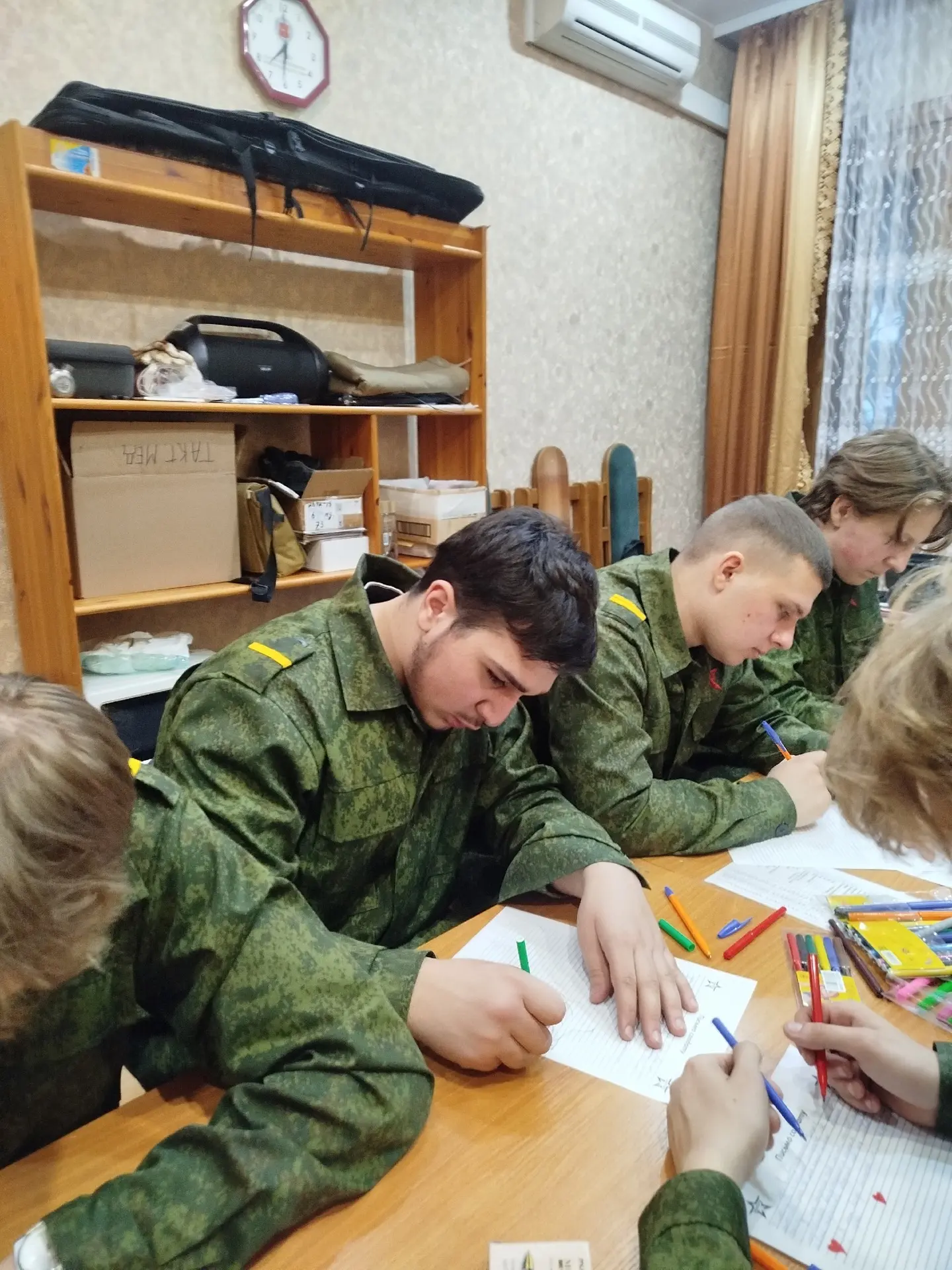 ✉Письма, которые согревают сердца 🇷🇺  Вдали от дома, вдали от родных и близких, каждый день наши сол