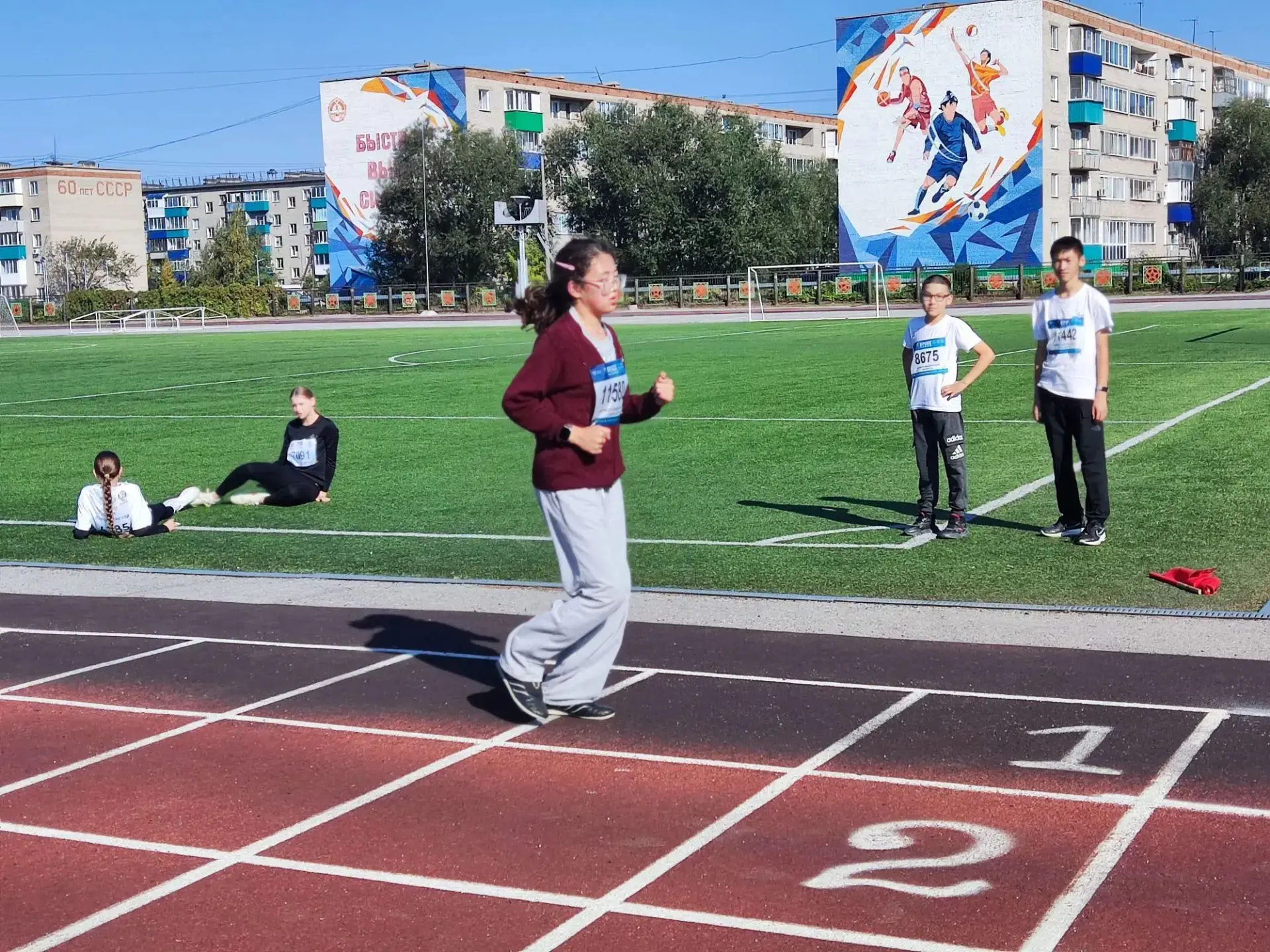 Учащиеся Нижнебаяновской школы блестяще выступили в городе Карасуке, где на стадионе «Л...