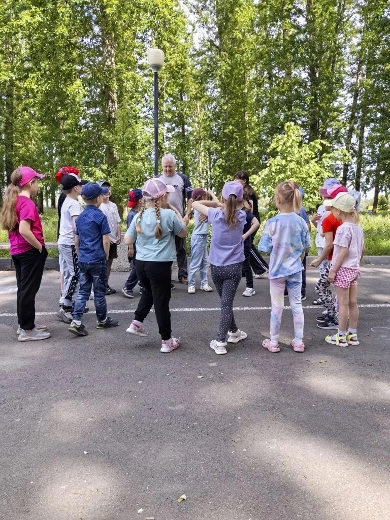 🌈 День весёлых стартов и игр на свежем воздухе в Нерском парке прошёл на ура!