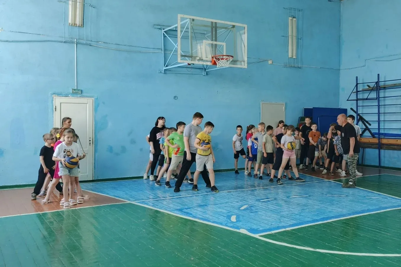 8 июня 2026 г. В нашем школьном лагере сегодня состоялся спортивный праздник «Веселые с...
