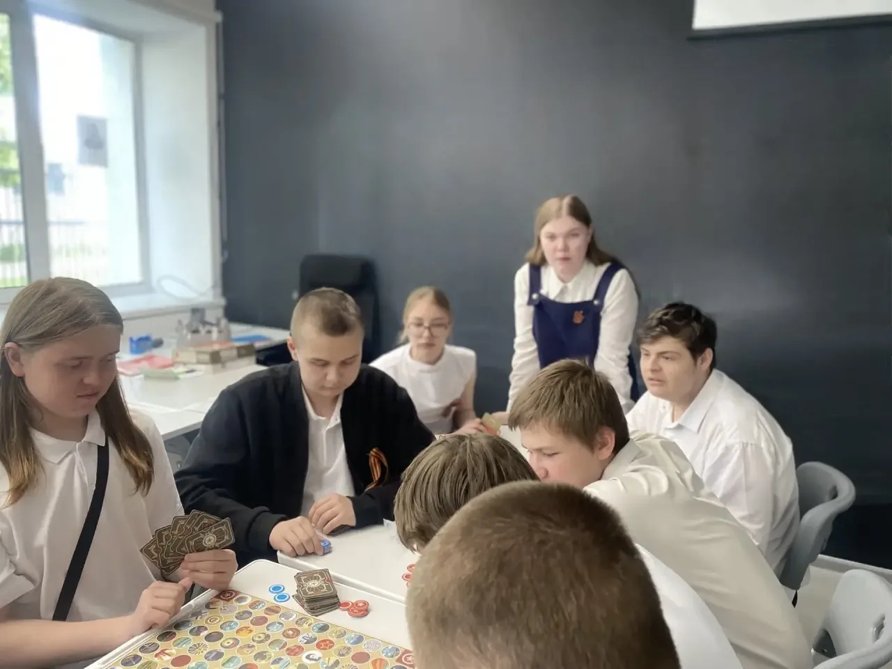 🎖️ Военно-историческая игра «Победа» в 9 «Б» классе  В рамках тематической недели истории, посвящённ