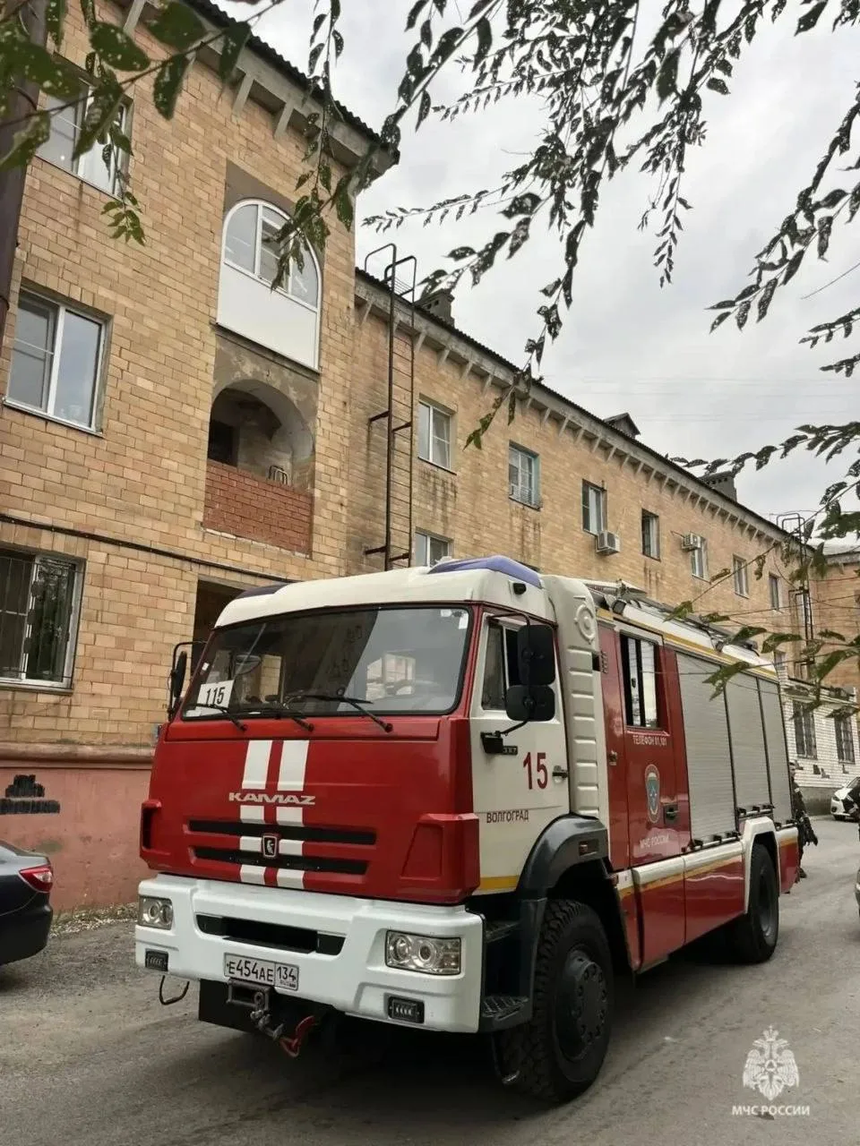 Розетка и удлинитель загорелись в квартире в Волгограде