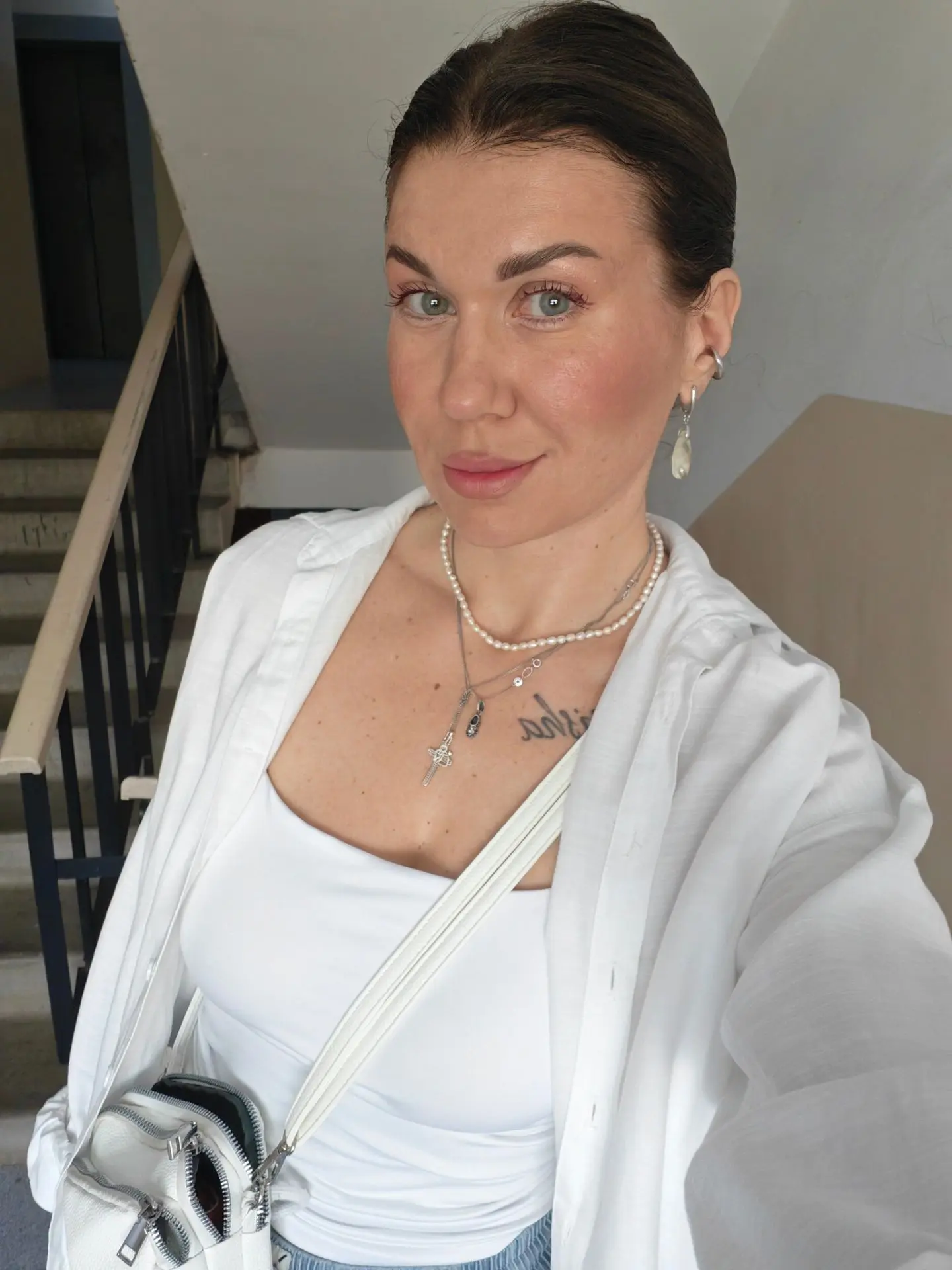 Всем приветик 😍отличных выходных 💋В подъезде всегда такой выгодный свет 💡😁Сегодня б...