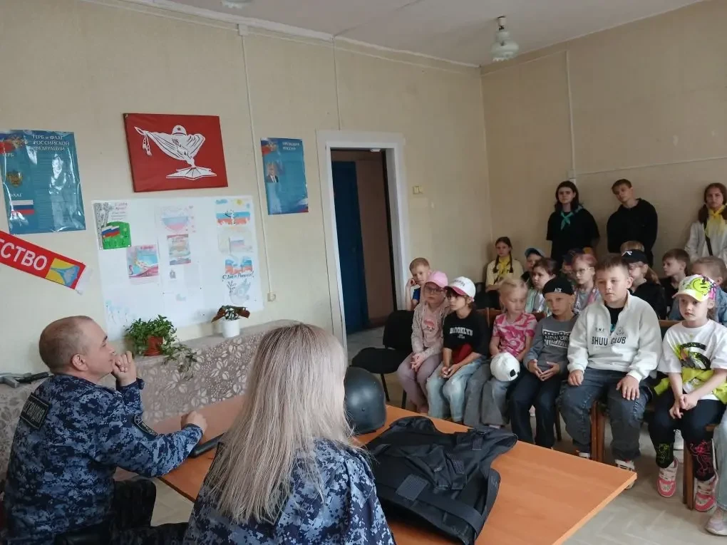 События школьного лагеря. День 11

11-й день в школьном лагере: «День профессий»
Одиннадцатый день с