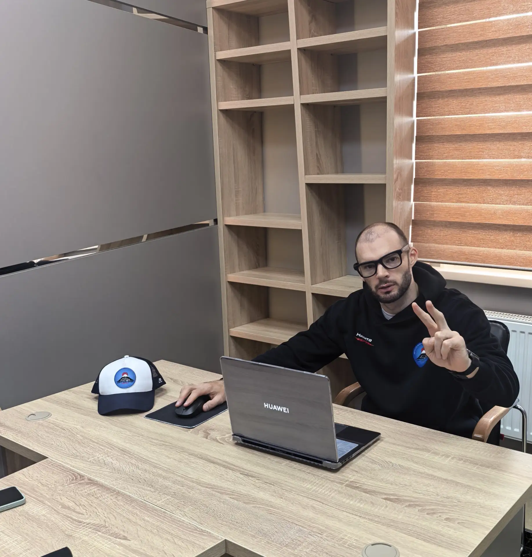 Обрабатываем заявки на расчет авто💪