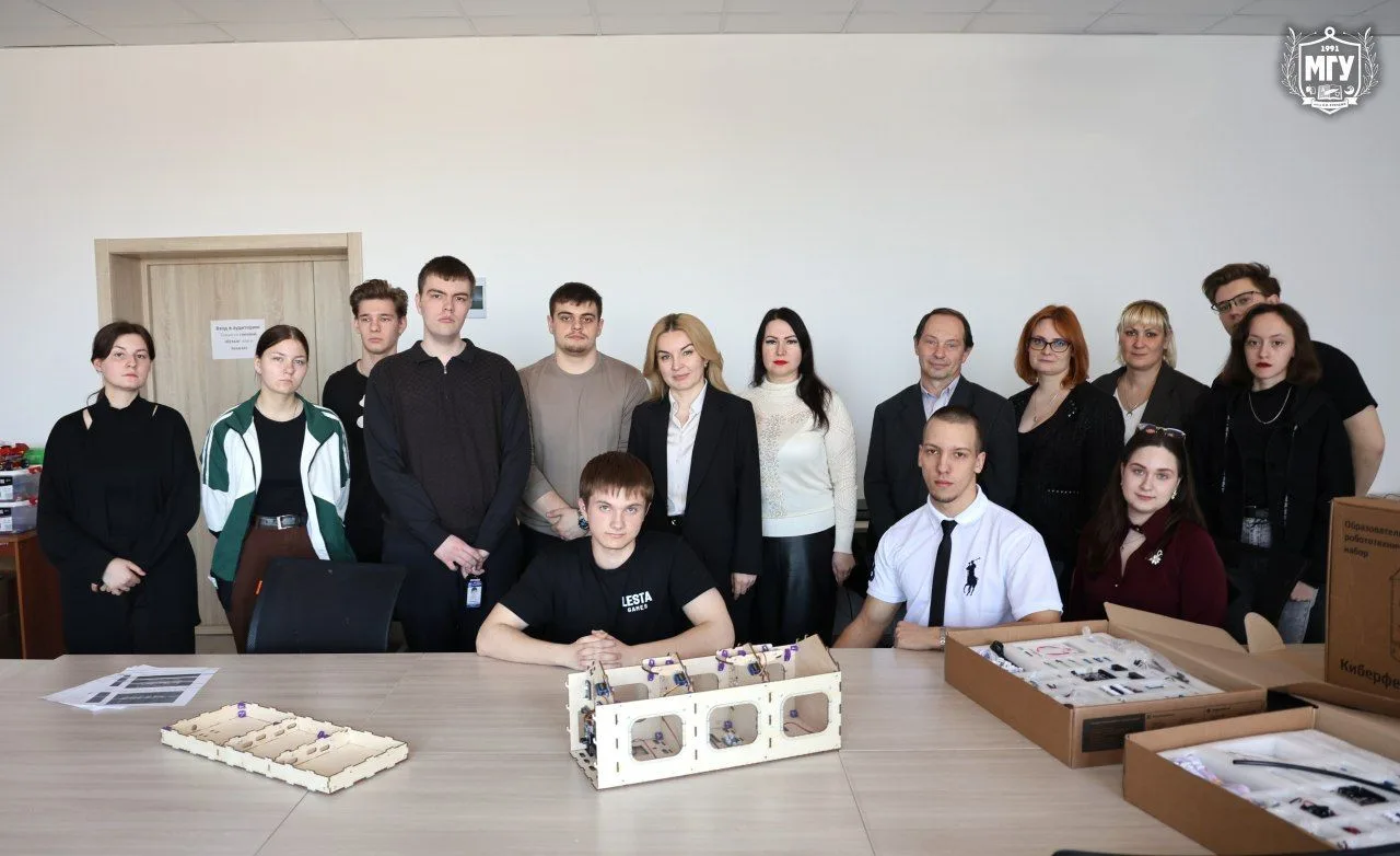 🚀 В МГУ имени А.И. Куинджи стартовал проект «Киберферма»  В рамках проекта «Код будущего» при поддер