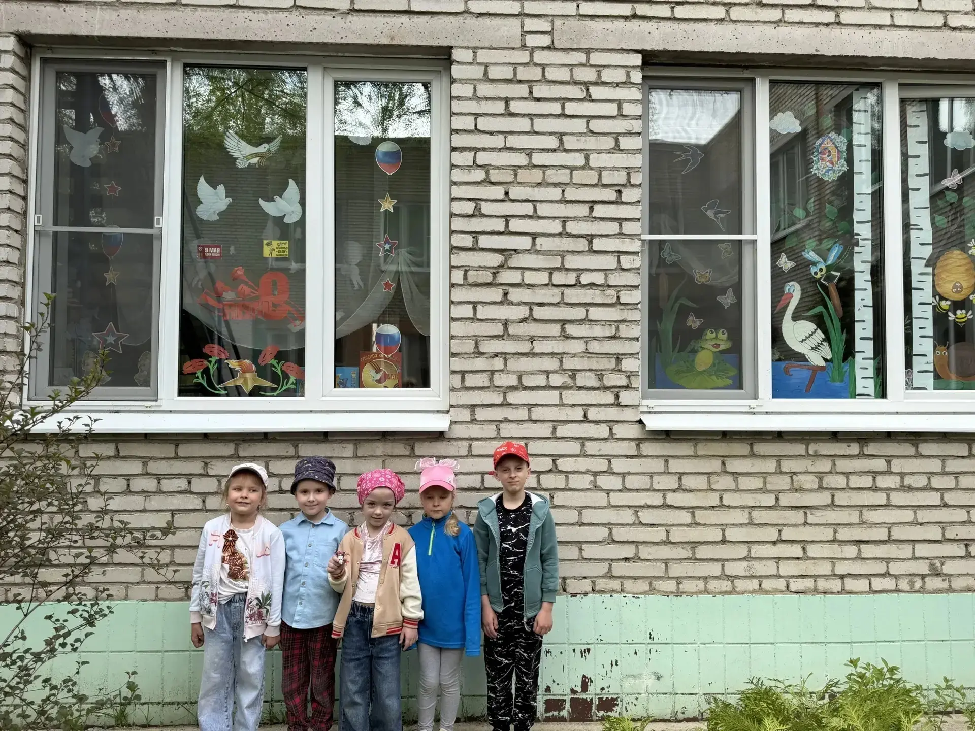 🪖🎗🪖 Традиционно дошкольное отделение №51 готовится к празднику Великой Победы.  Педагоги, родители и