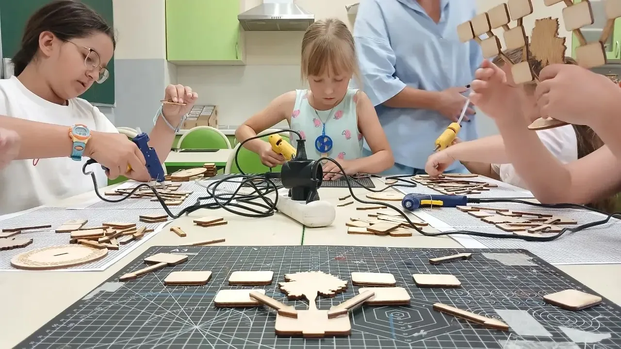 👨‍👩‍👧‍👦 Семья начинается с памяти, любви и добрых традиций!

Сегодня, в День семьи, любви и верн