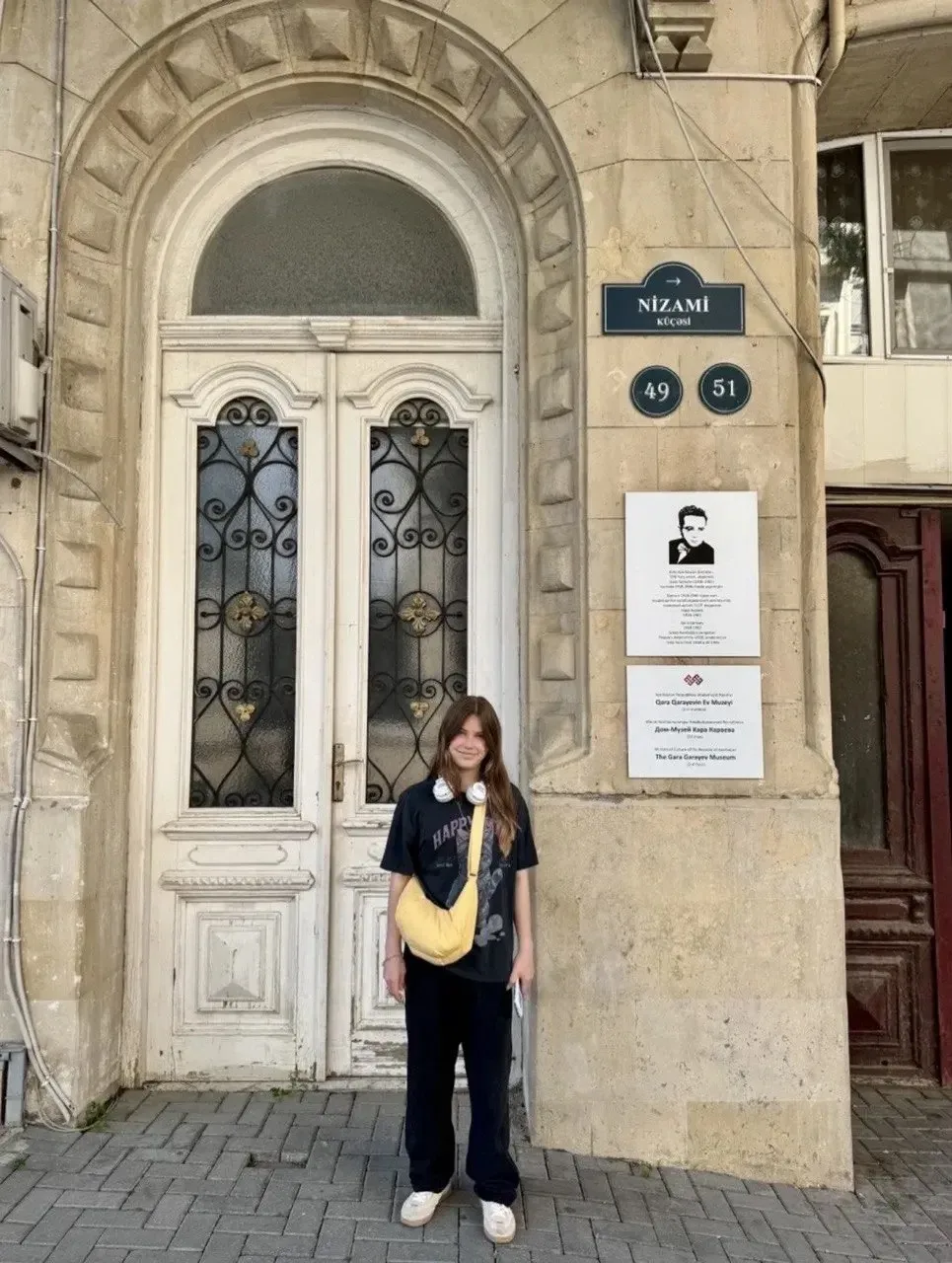 В начале июня выпускница нашей школы- Тоня Косогорова (класс преподавателя Коробовой Оксаны Георгиев
