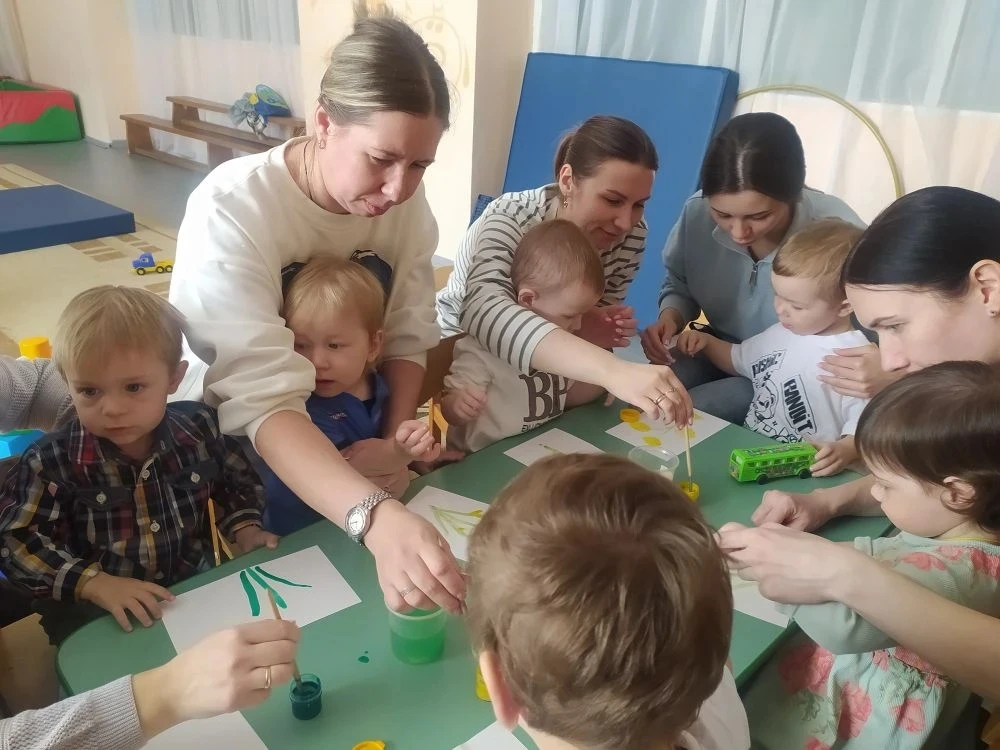 🪆В группе кратковременного пребывания  «Малышок» дети вместе с родителями были маленьк...