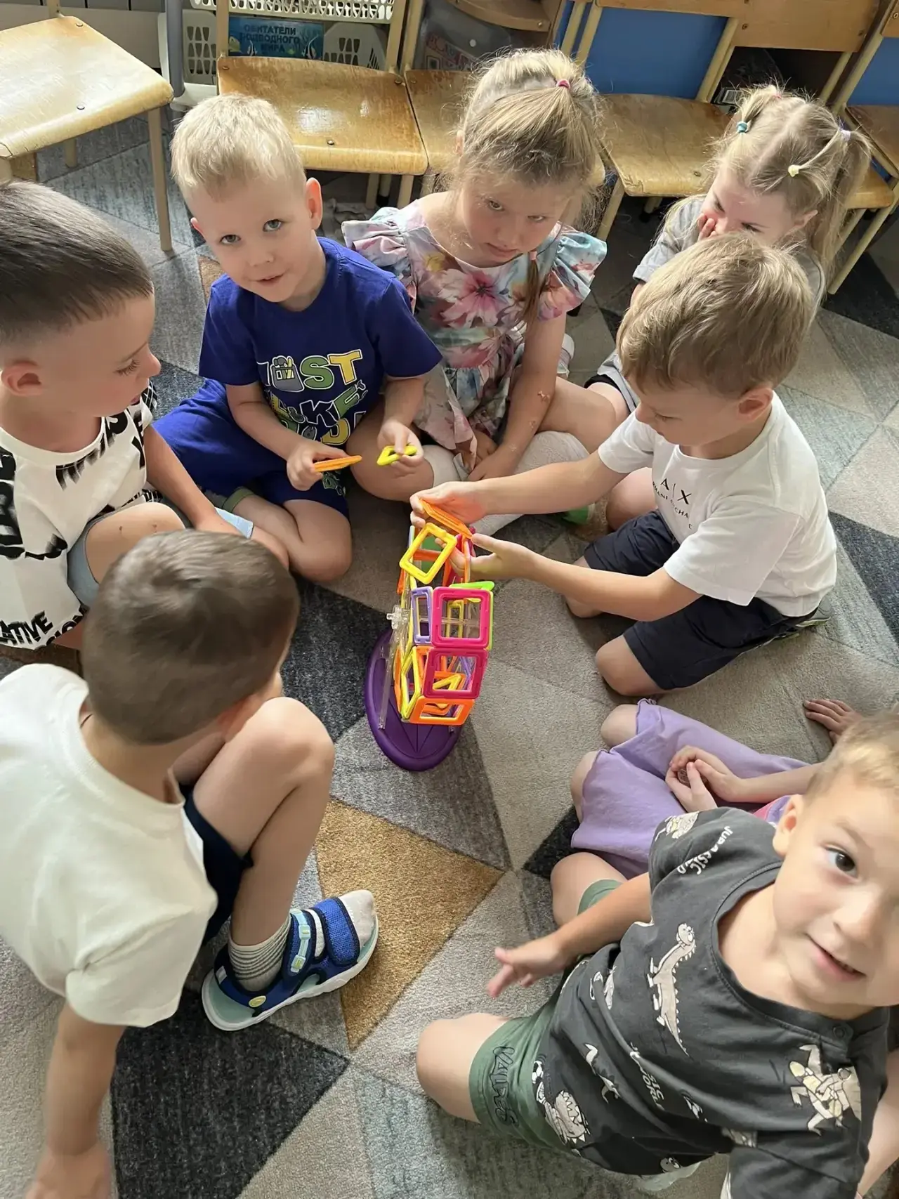 🎤В группе №7 царило настоящее летнее настроение! ☀️ Мы решили, что даже в обычный день можно устрои