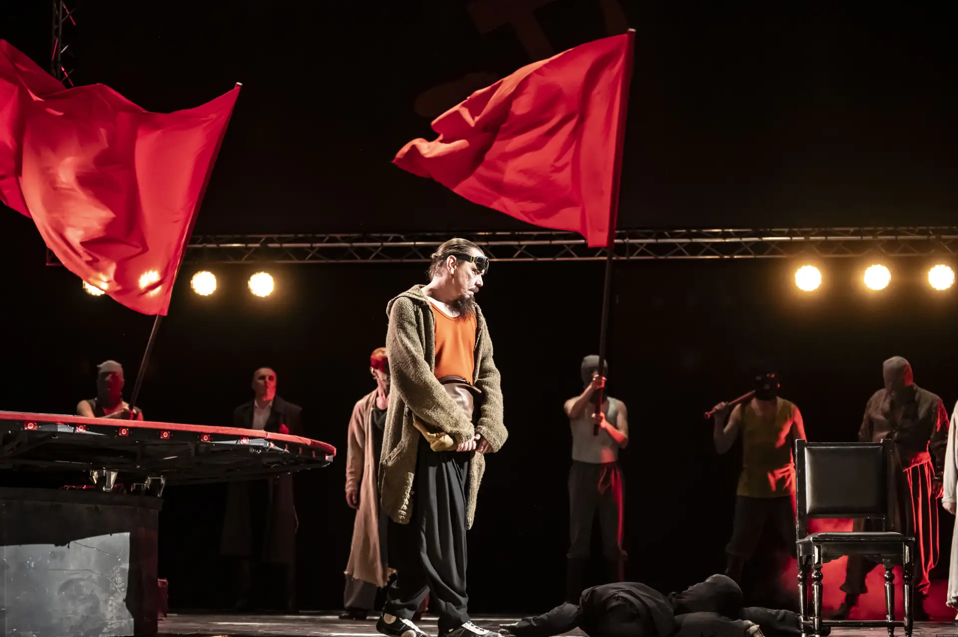 Псковский театр драмы с аншлагами выступил в Москве

🎭 Псковский академический театр драмы имени А.